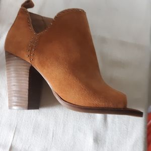 Lucky Brand Fawn suede color boots size 8 and a half